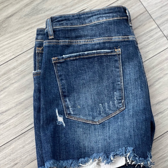 Plus Size Risen Button Front Mid Rise Shorts - Picture 5 of 5